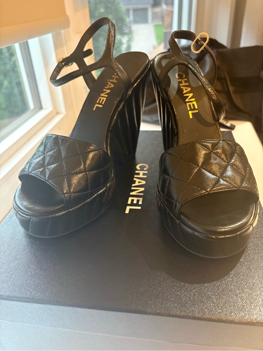 CHANEL Black Quilted Leather Platform Sandals -size 7 - Picture 11 of 17